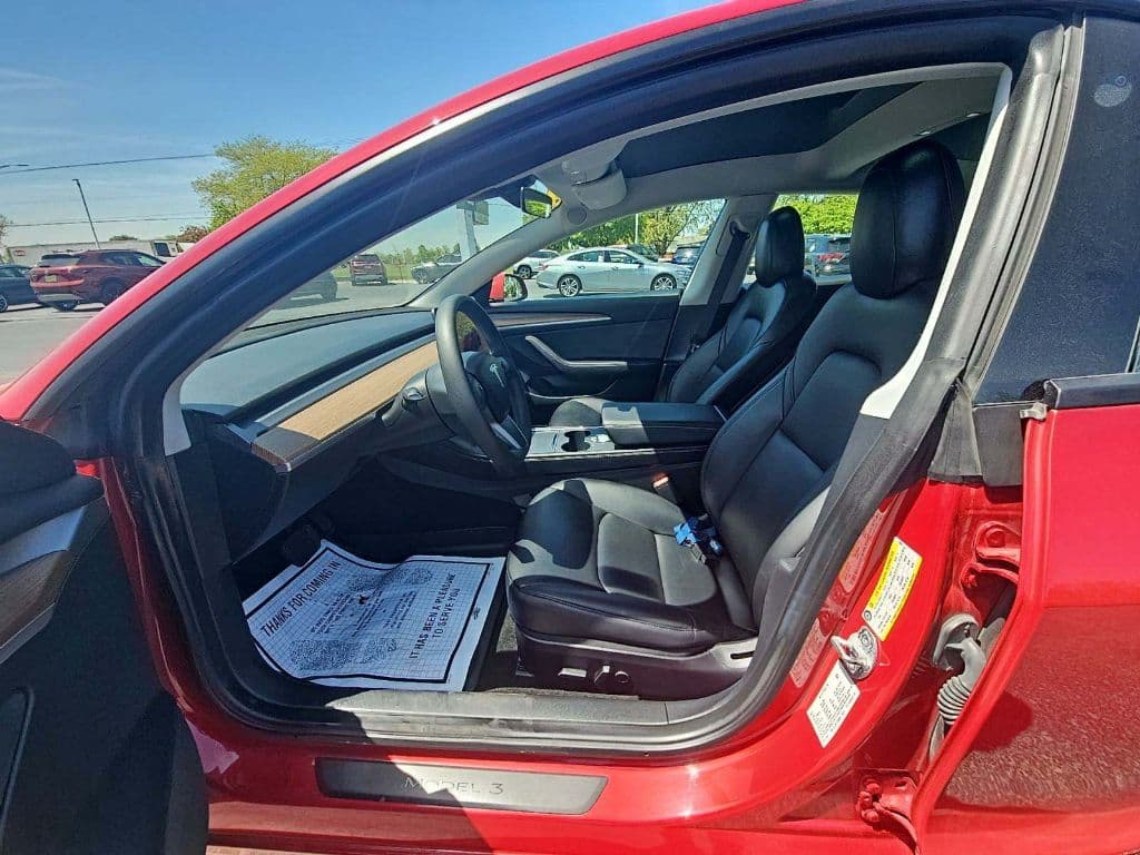 2022 Tesla Model 3 view 5