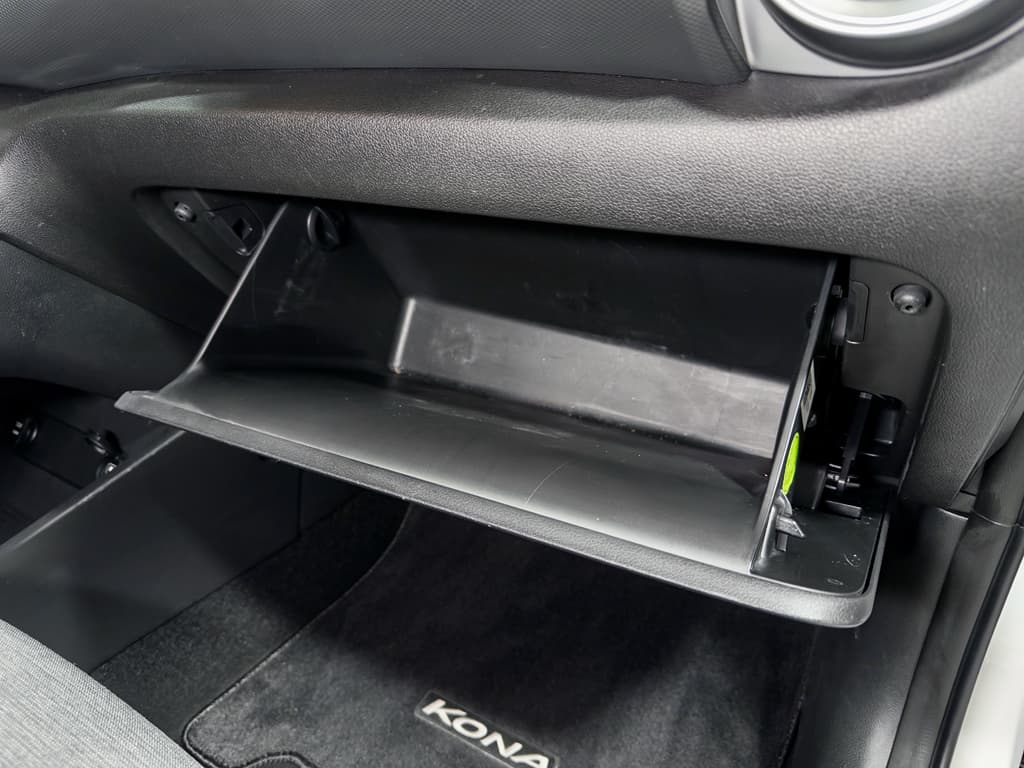 2023 Hyundai Kona EV view 20