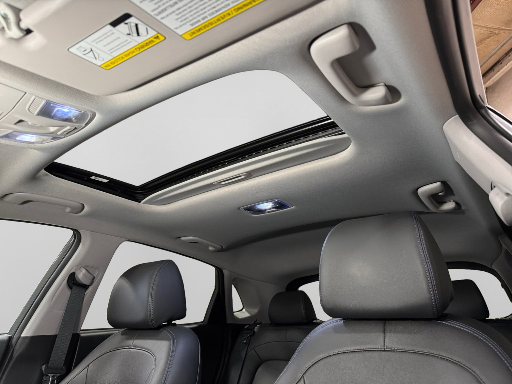 2023 Hyundai Kona EV view 24