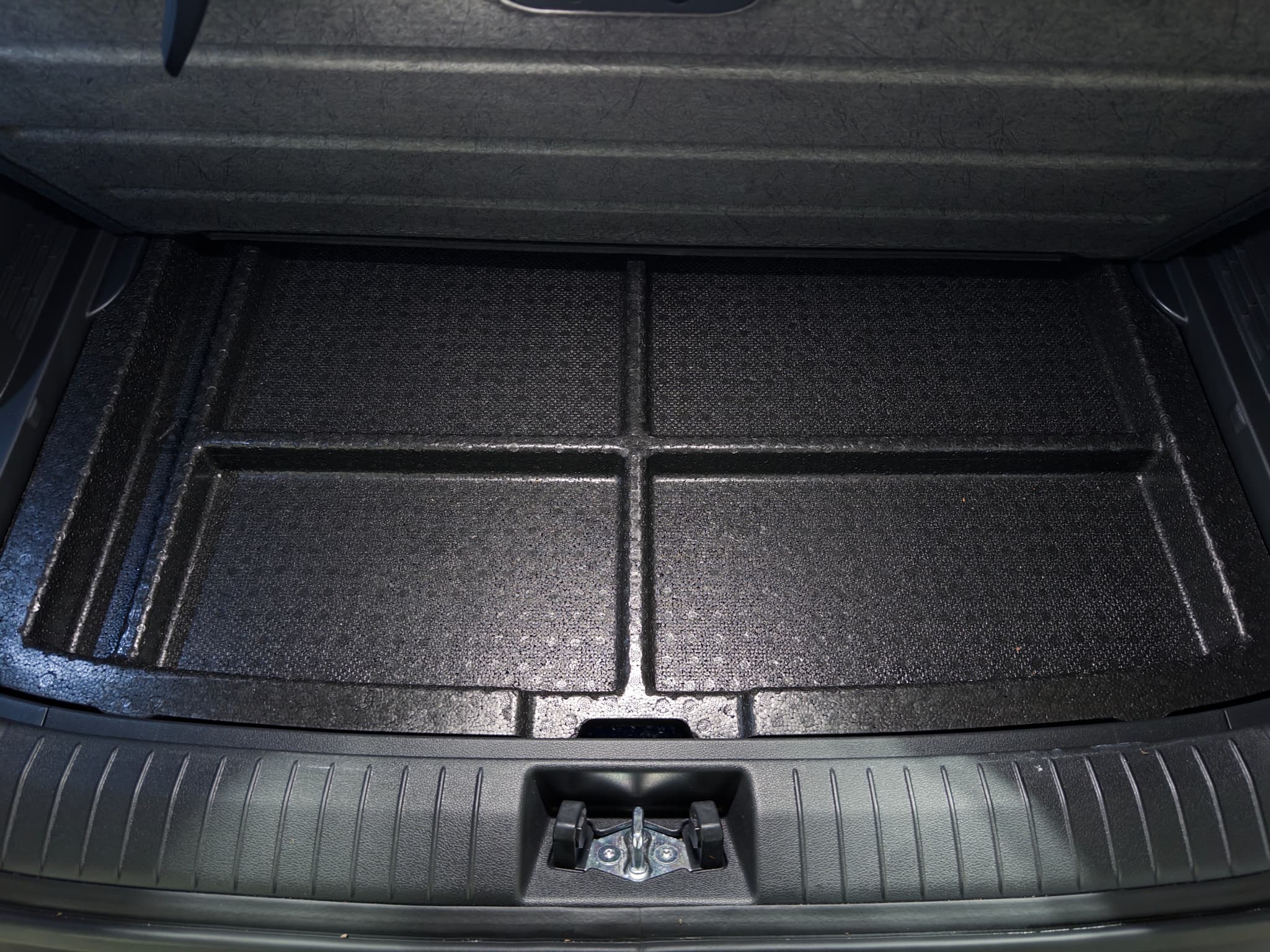 2023 Hyundai Kona EV view 26