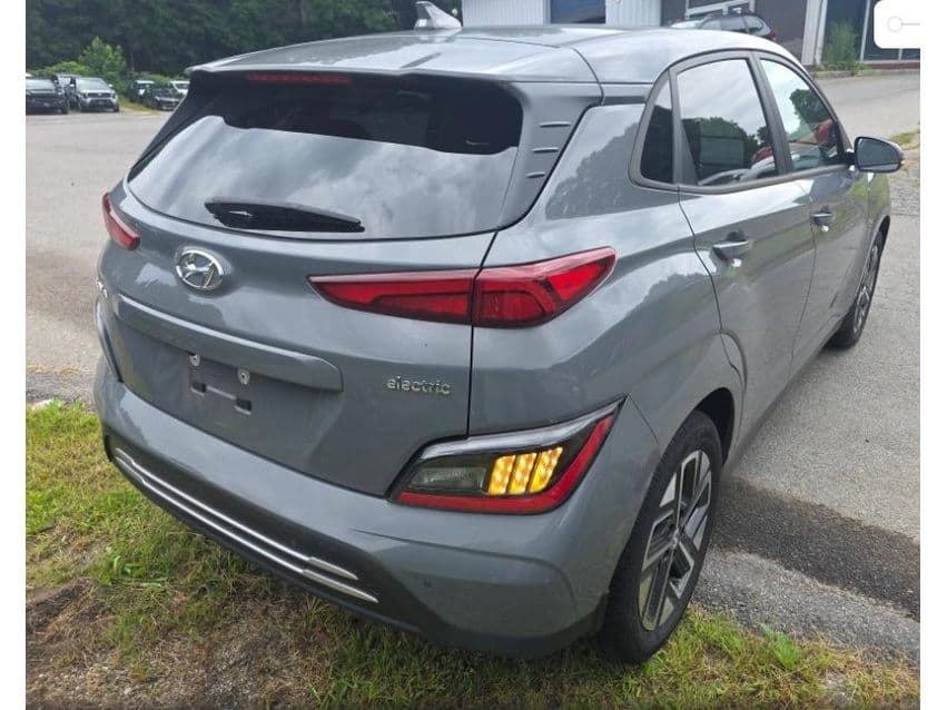 2023 Hyundai Kona EV view 2