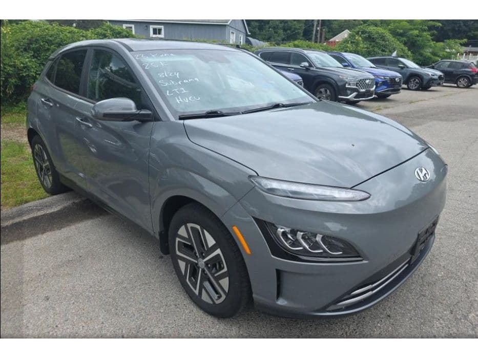2023 Hyundai Kona EV view 3