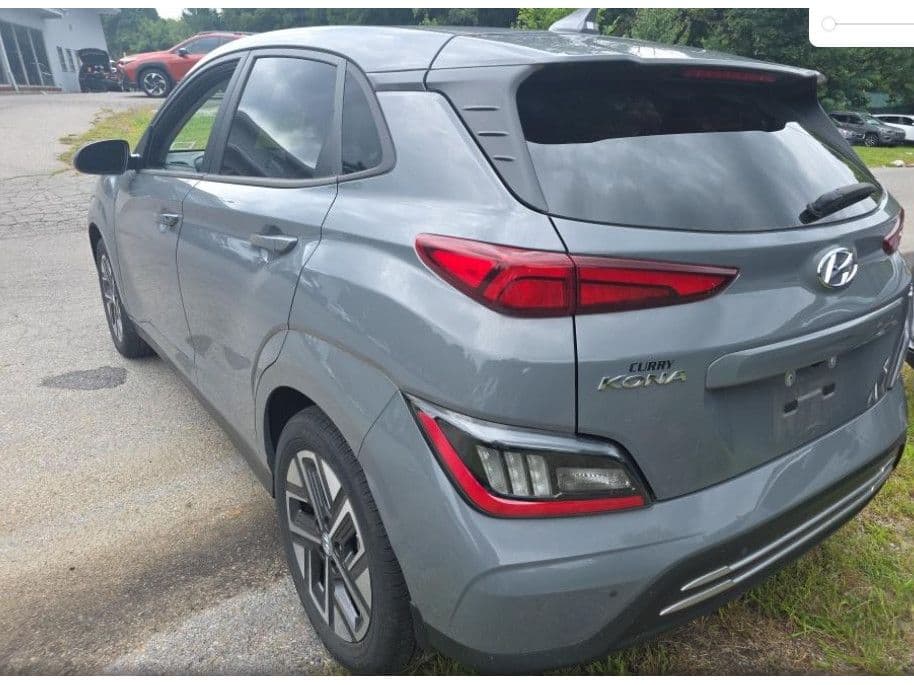 2023 Hyundai Kona EV view 4