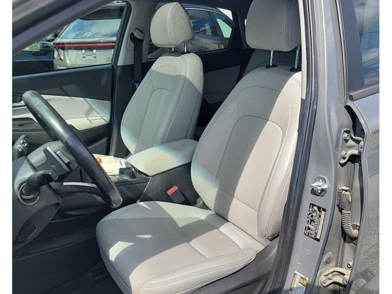 2023 Hyundai Kona EV view 5