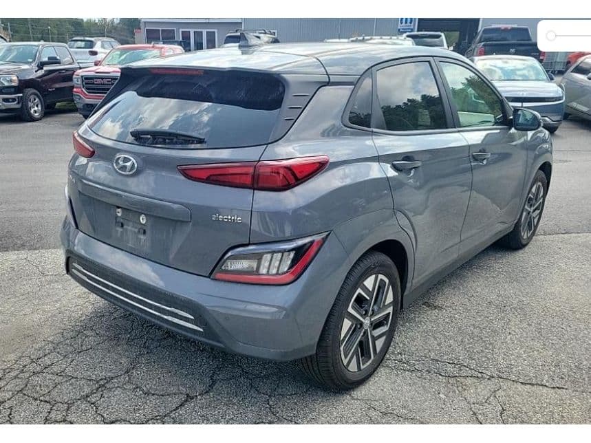 2023 Hyundai Kona EV view 4