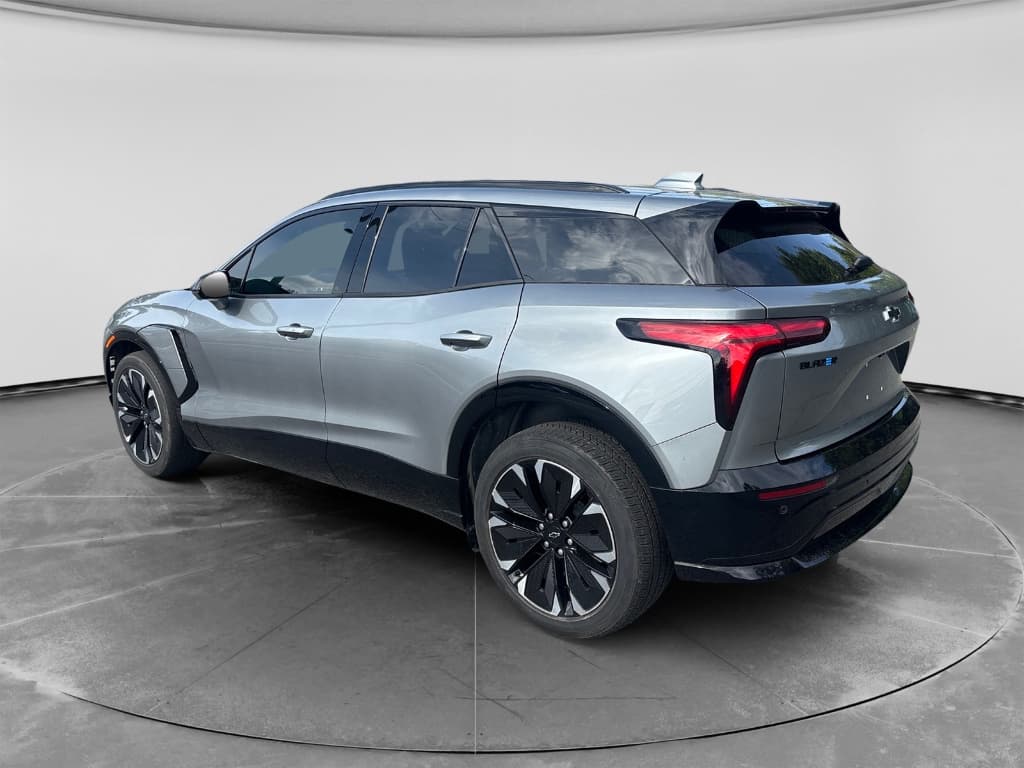 2024 Chevrolet Blazer EV view 2
