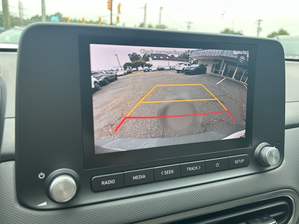 2023 Hyundai Kona EV view 13