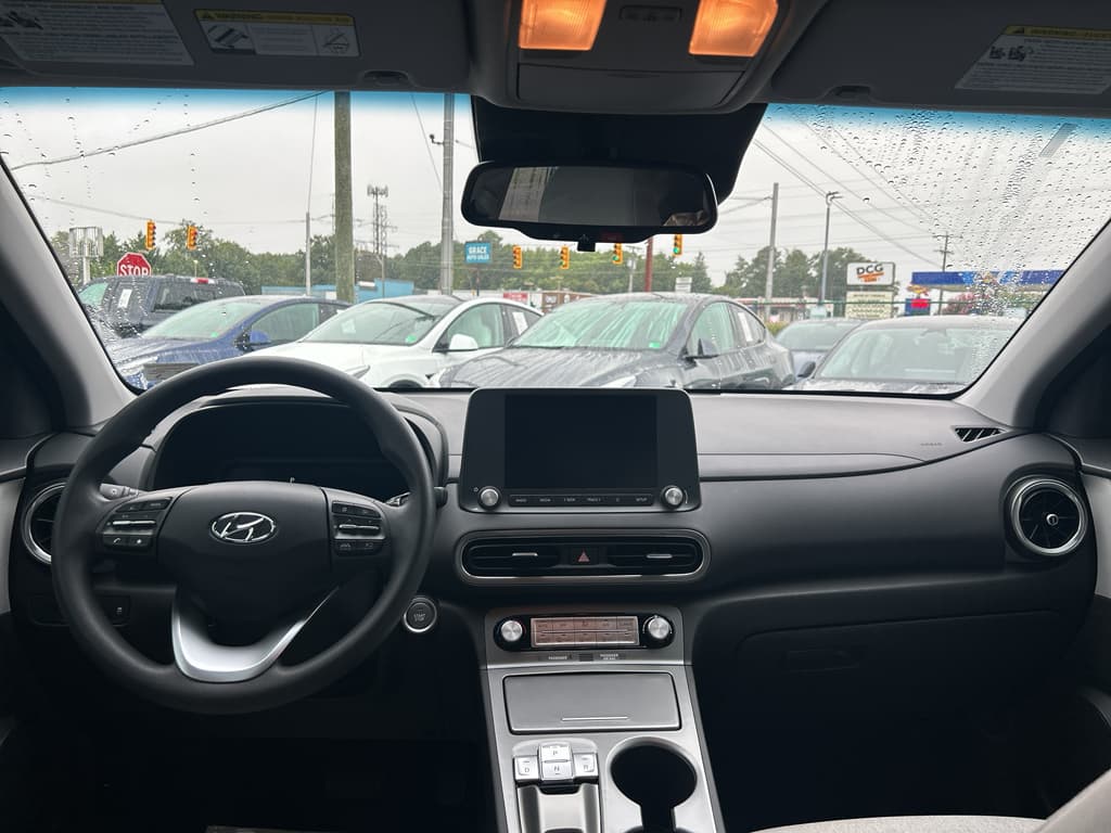 2023 Hyundai Kona EV view 15