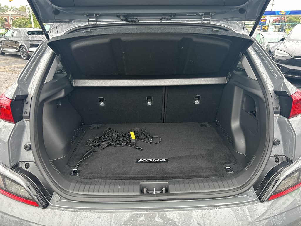 2023 Hyundai Kona EV view 21
