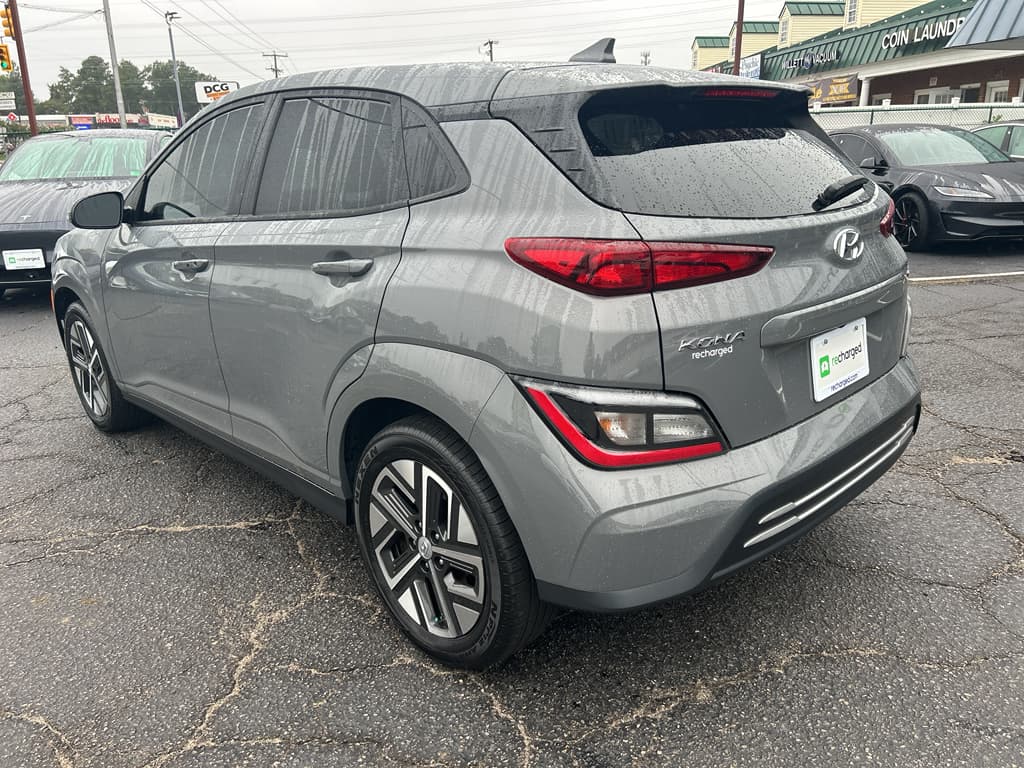 2023 Hyundai Kona EV view 2