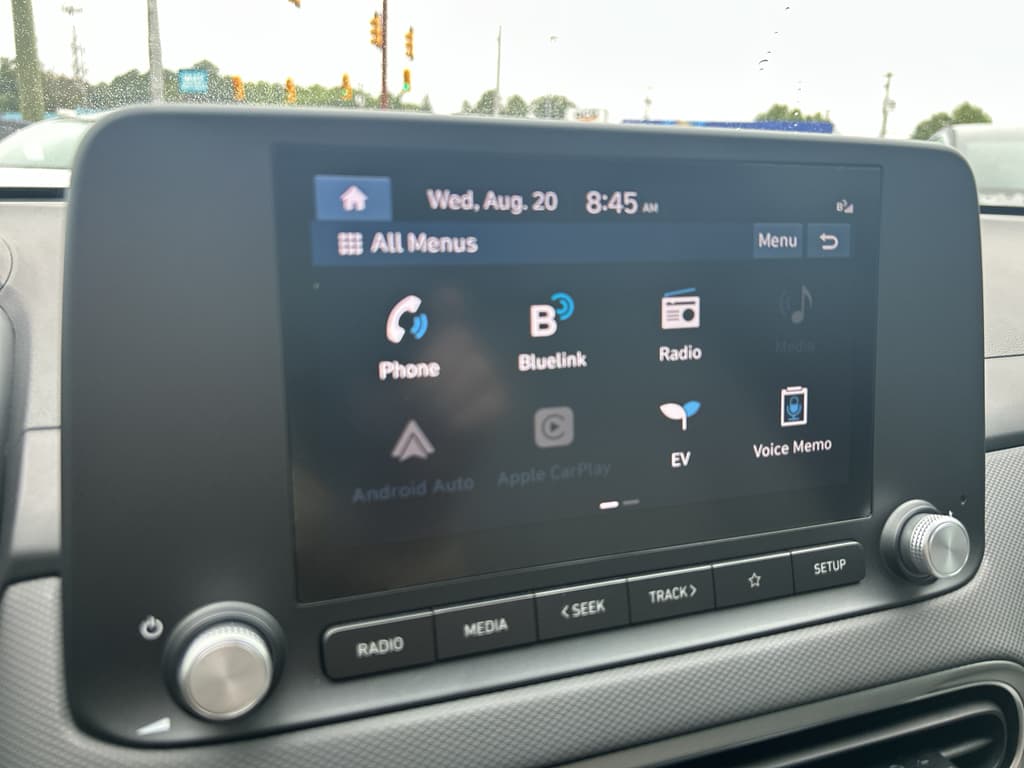 2023 Hyundai Kona EV view 11