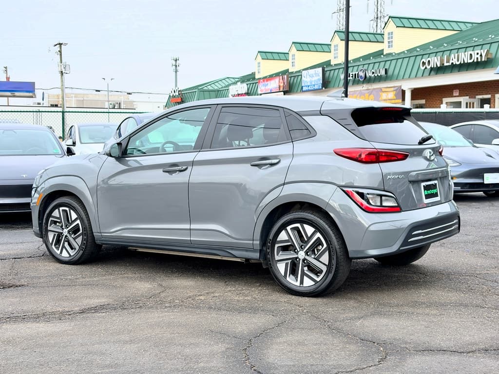 2023 Hyundai Kona EV view 2