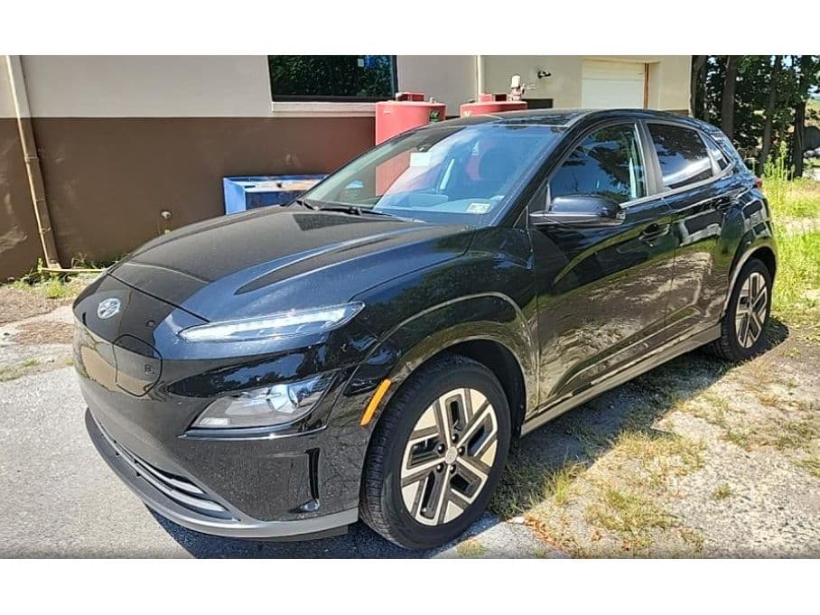 2023 Hyundai Kona EV view 1