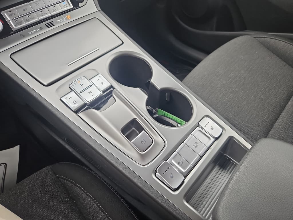 2023 Hyundai Kona EV view 16