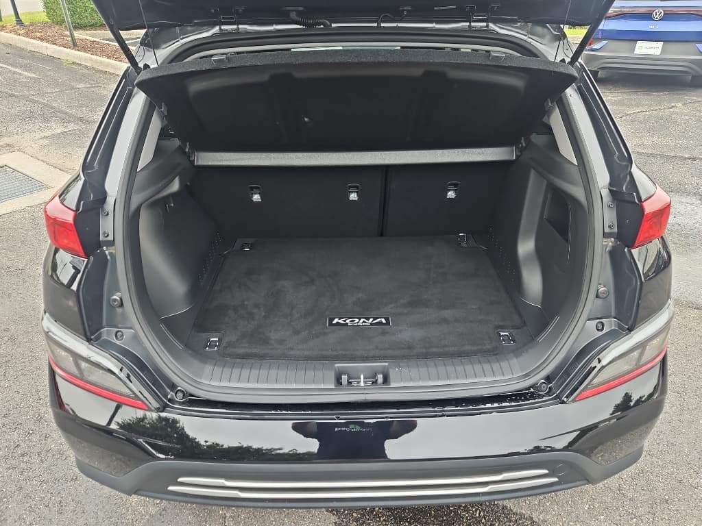 2023 Hyundai Kona EV view 21
