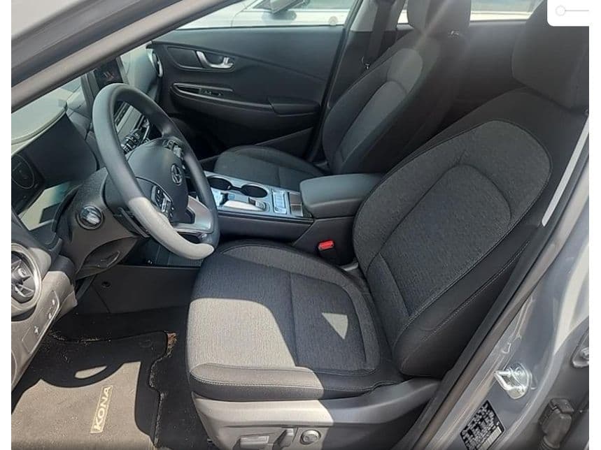 2023 Hyundai Kona EV view 4