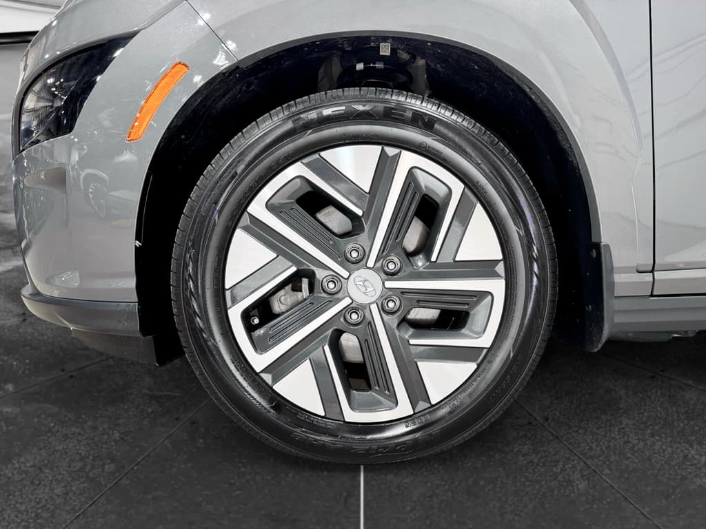 2023 Hyundai Kona EV view 30