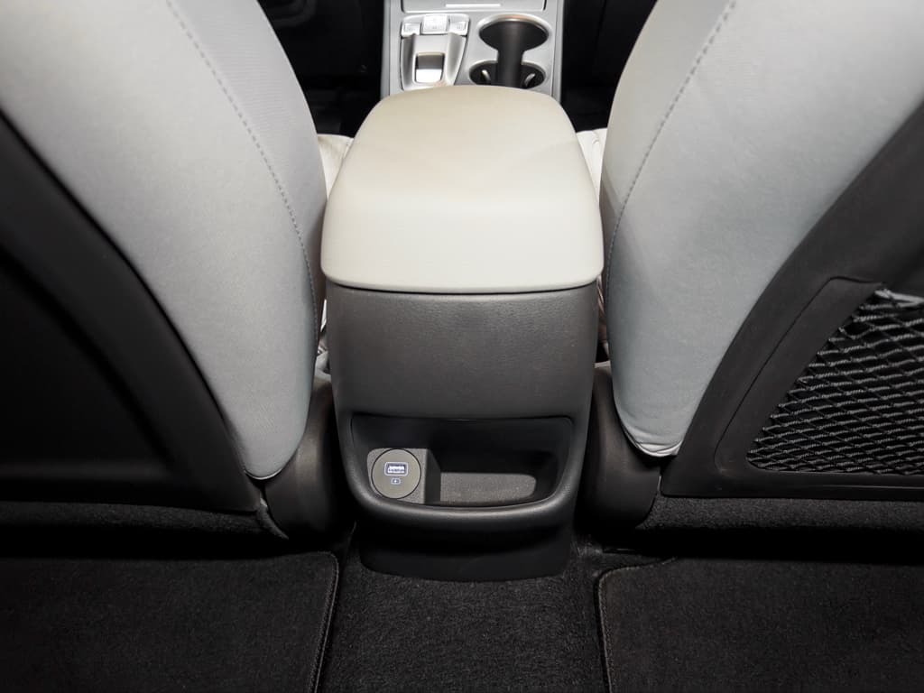 2023 Hyundai Kona EV view 22