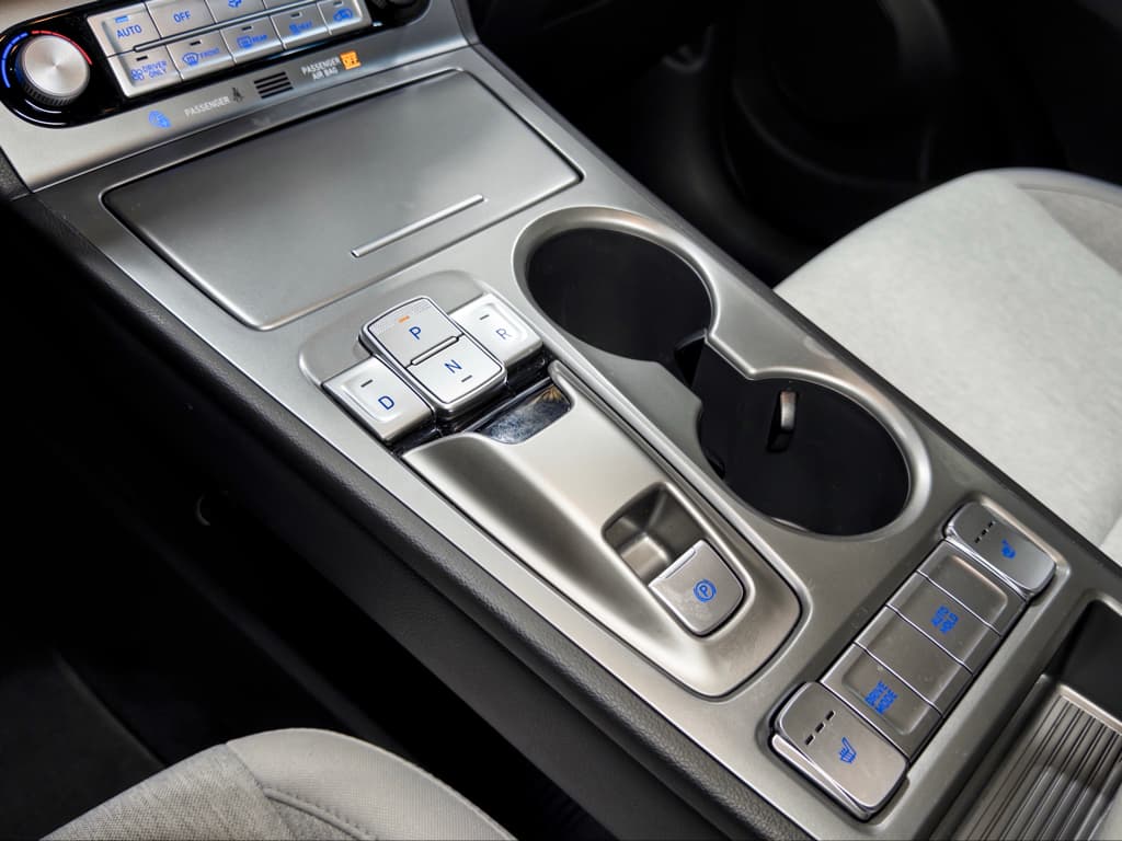 2023 Hyundai Kona EV view 20