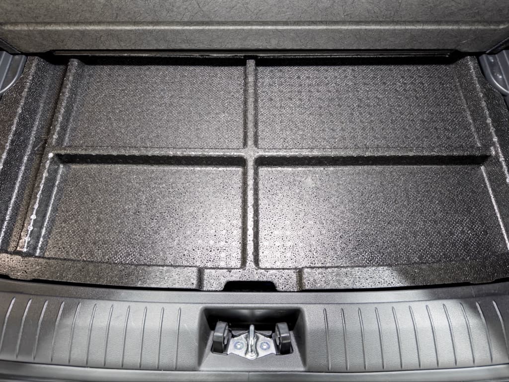 2023 Hyundai Kona EV view 29