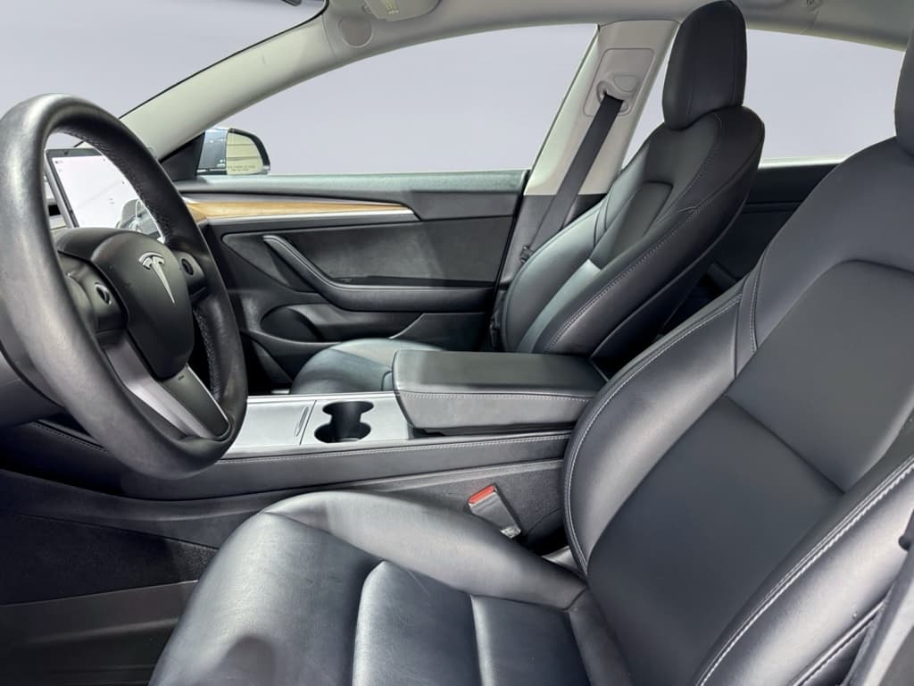 2022 Tesla Model 3 view 16