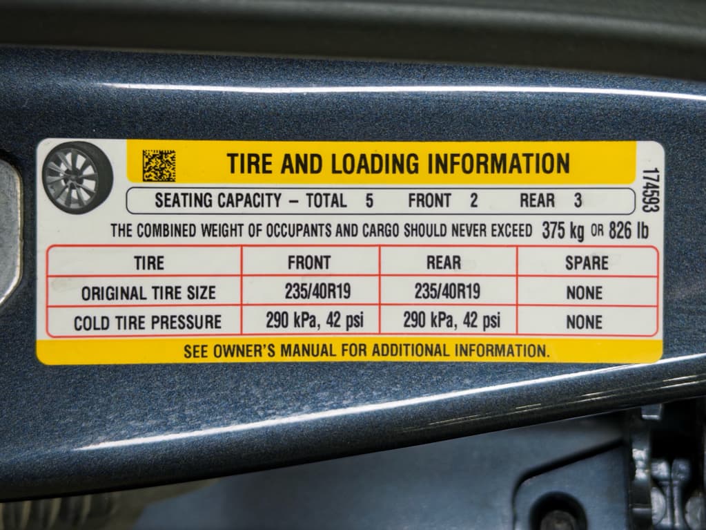 2022 Tesla Model 3 view 29