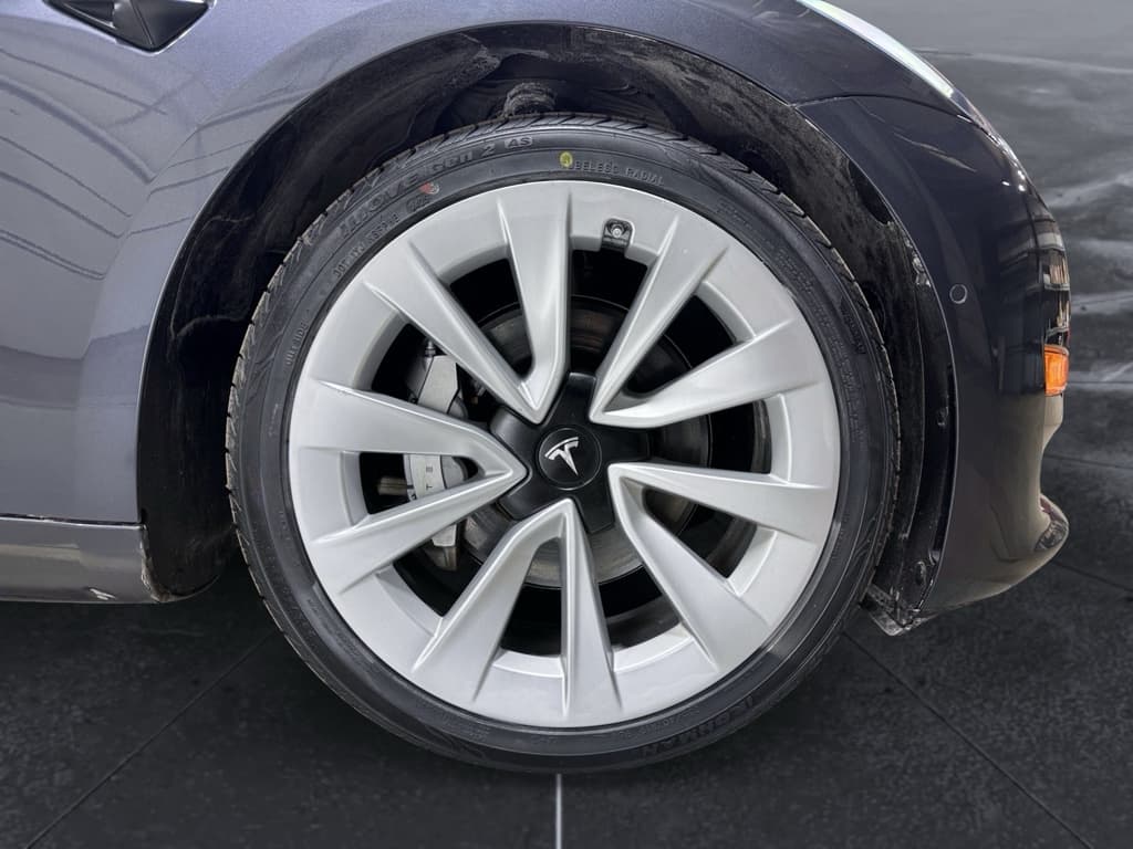 2022 Tesla Model 3 view 34