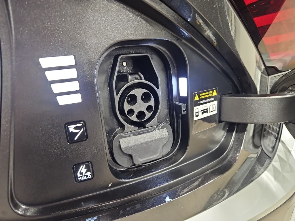 2024 Kia EV6 view 5