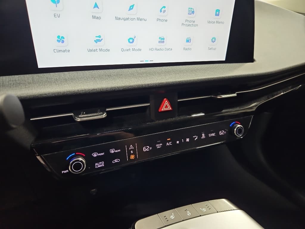 2024 Kia EV6 view 15