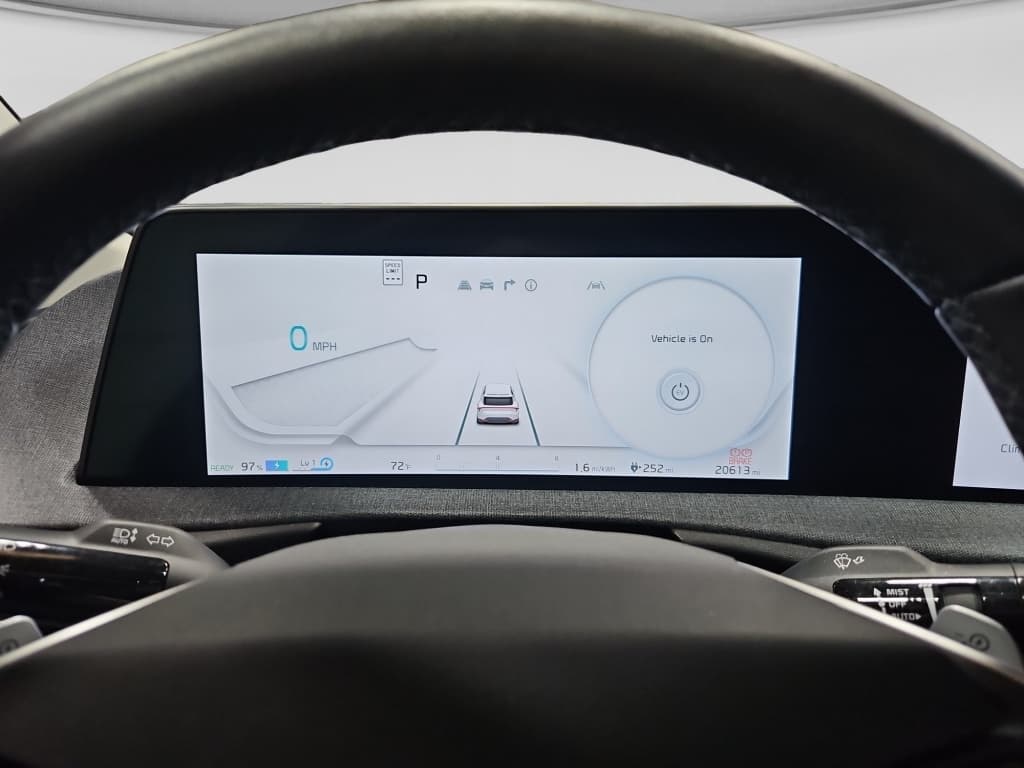 2024 Kia EV6 view 8