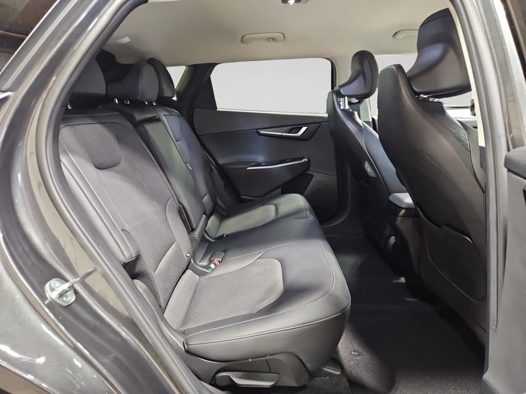 2024 Kia EV6 view 24