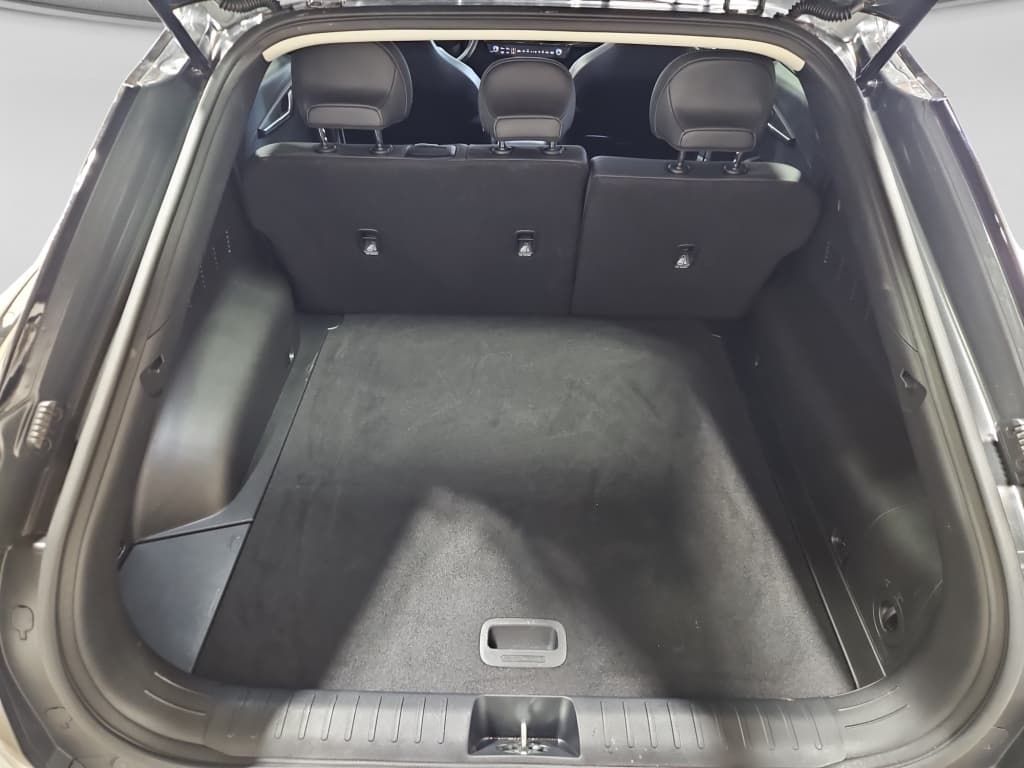 2024 Kia EV6 view 28