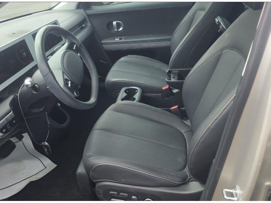 2023 Hyundai IONIQ 5 view 5