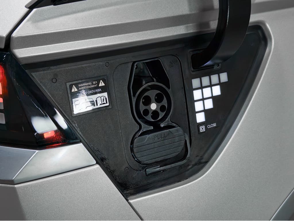 2023 Hyundai IONIQ 5 view 5