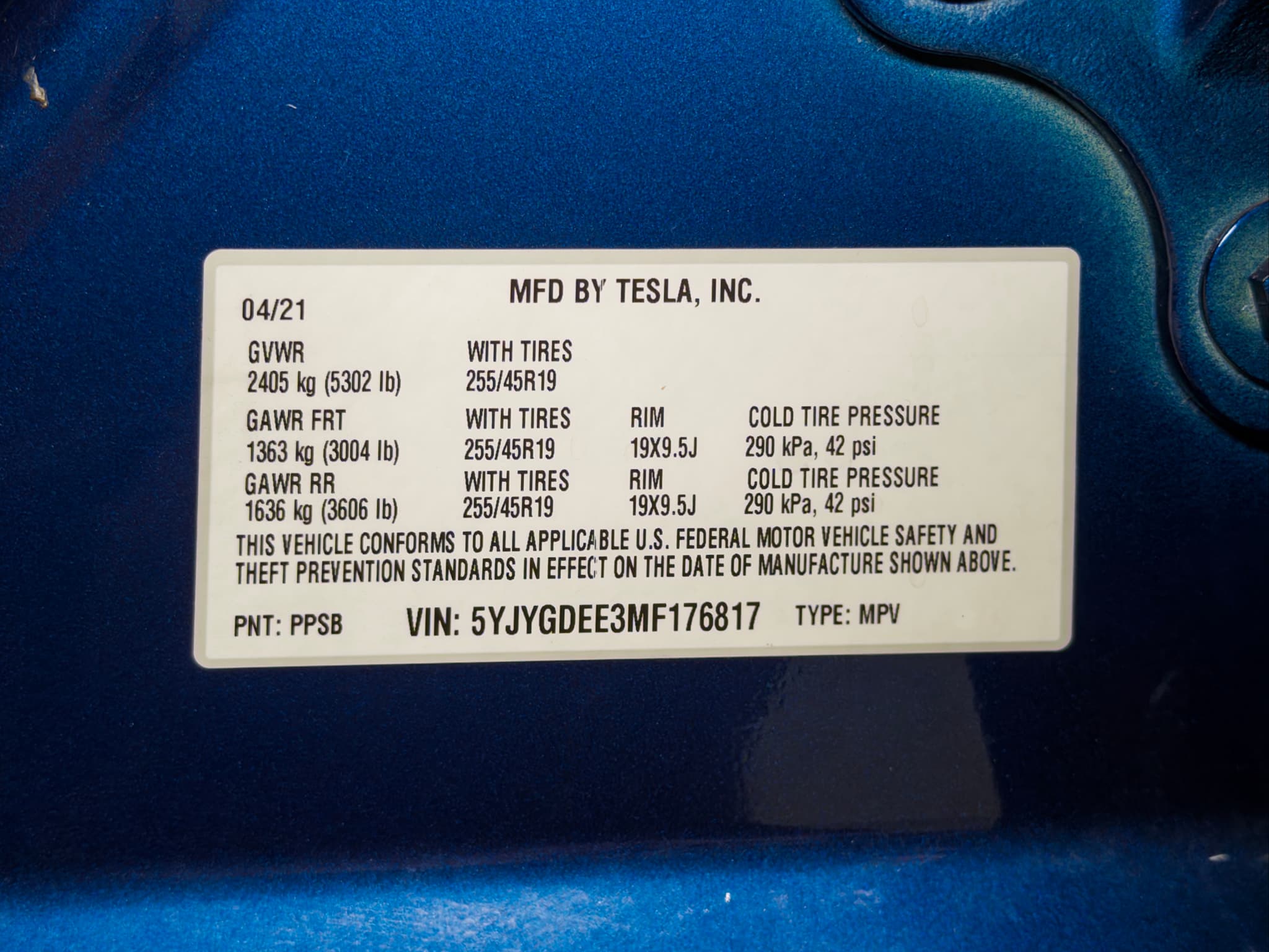 2021 Tesla Model Y view 28