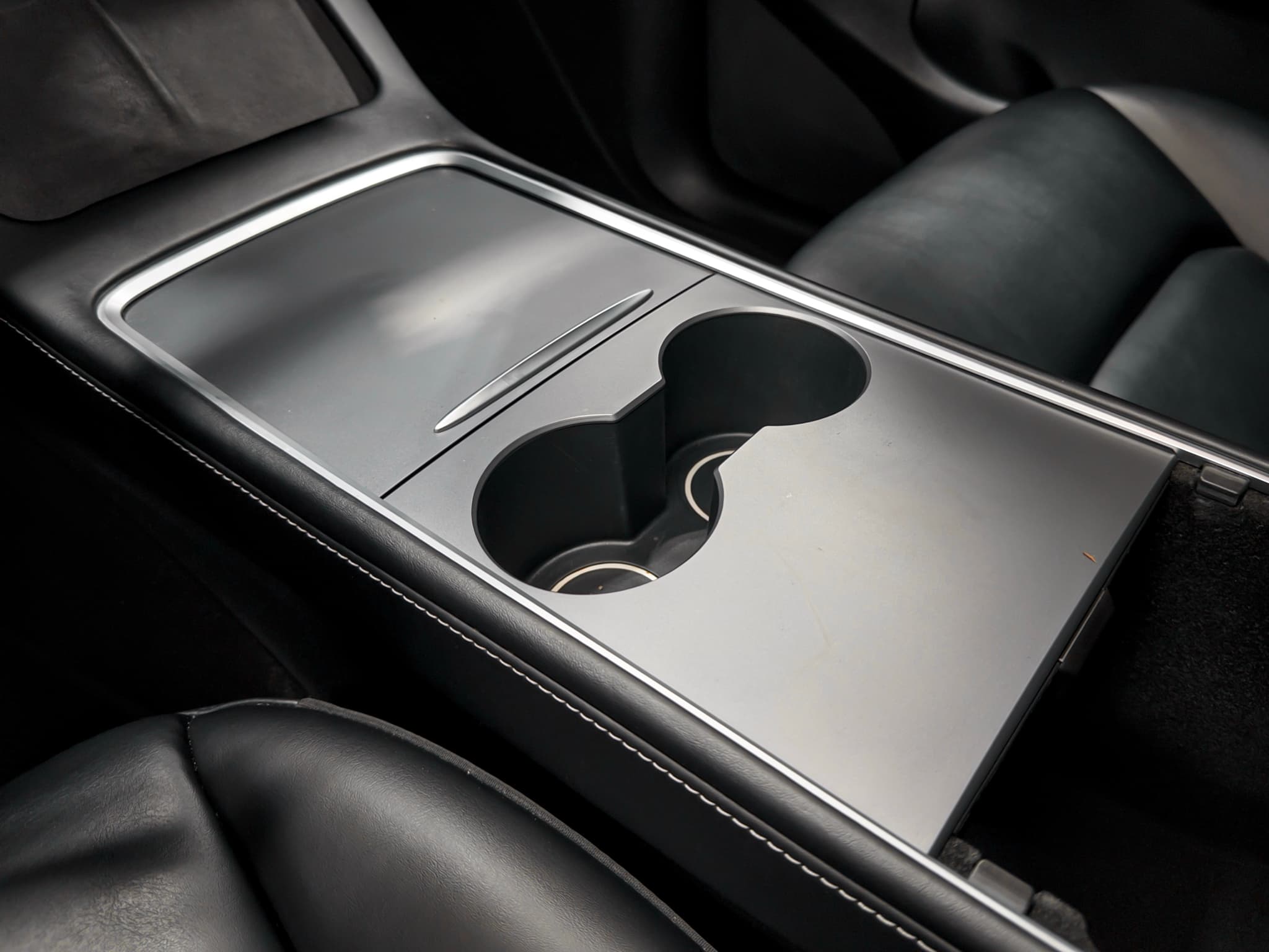 2021 Tesla Model Y view 18