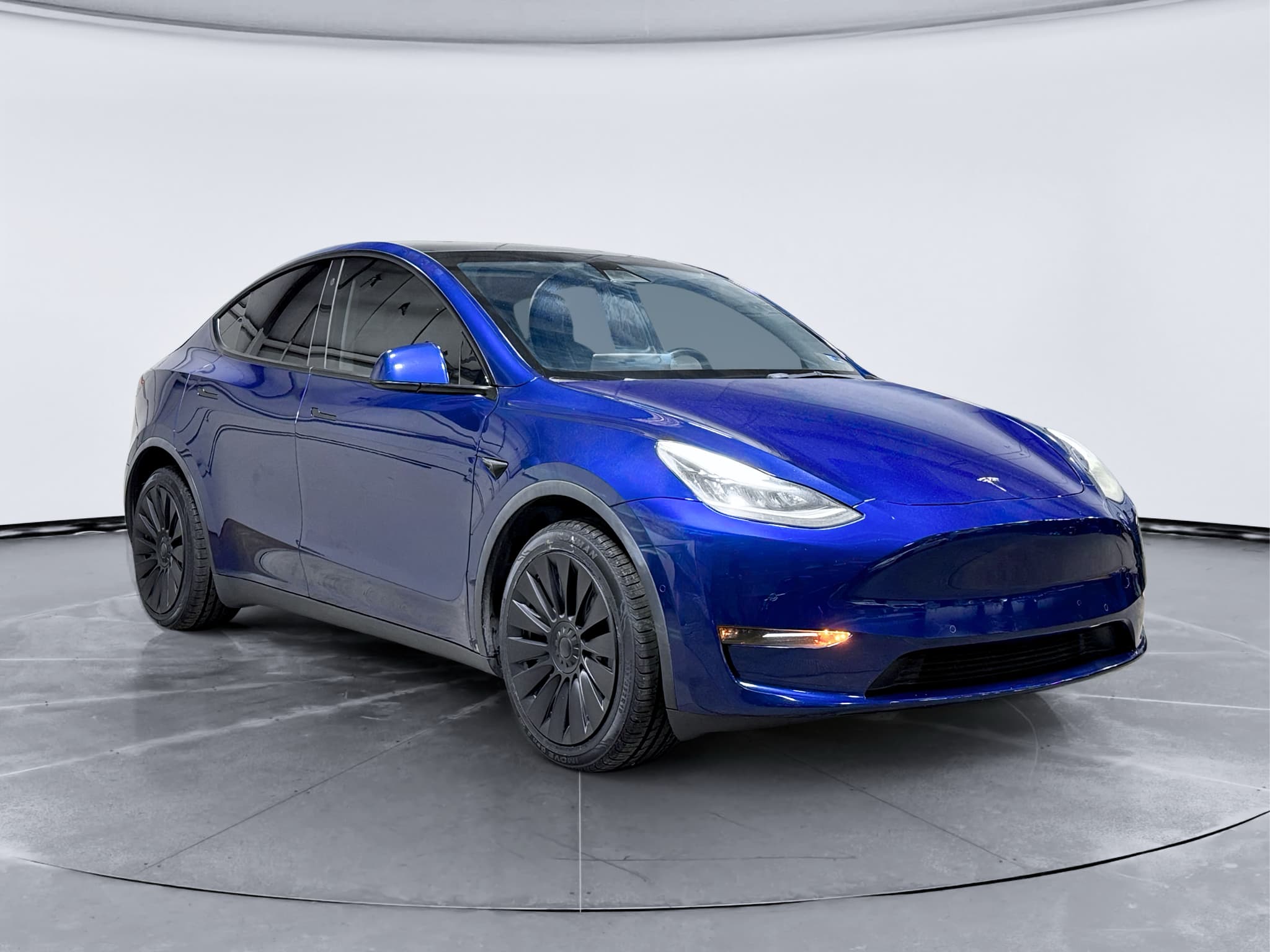 2021 Tesla Model Y view 4