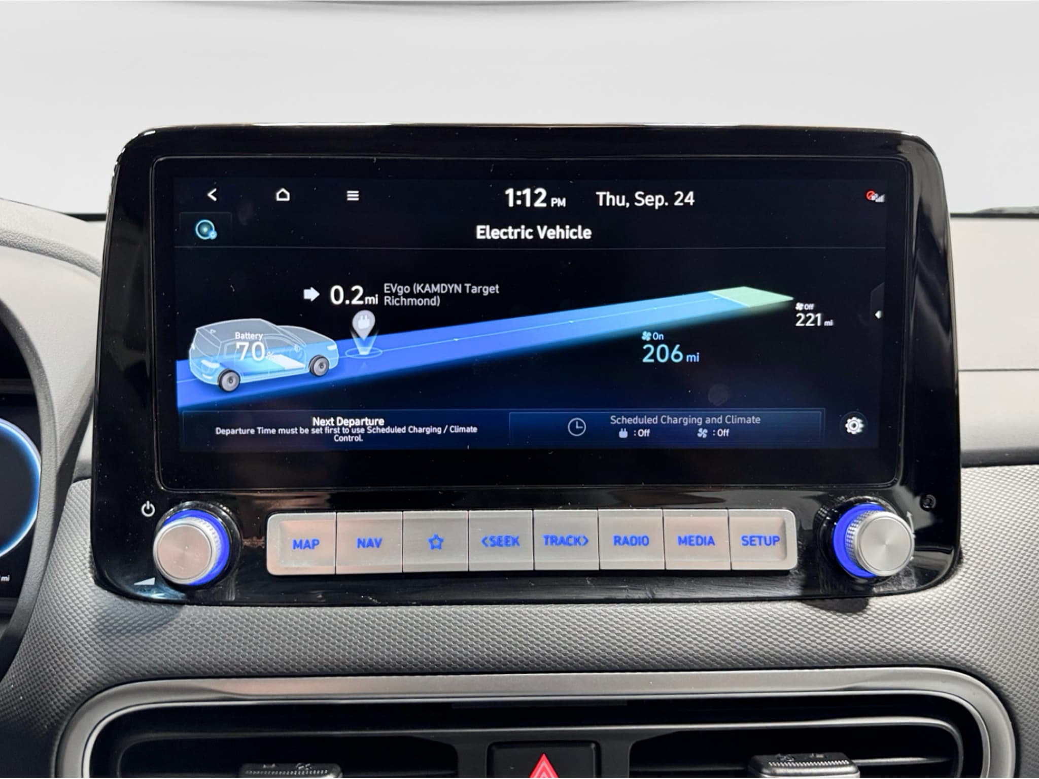 2023 Hyundai Kona EV view 12