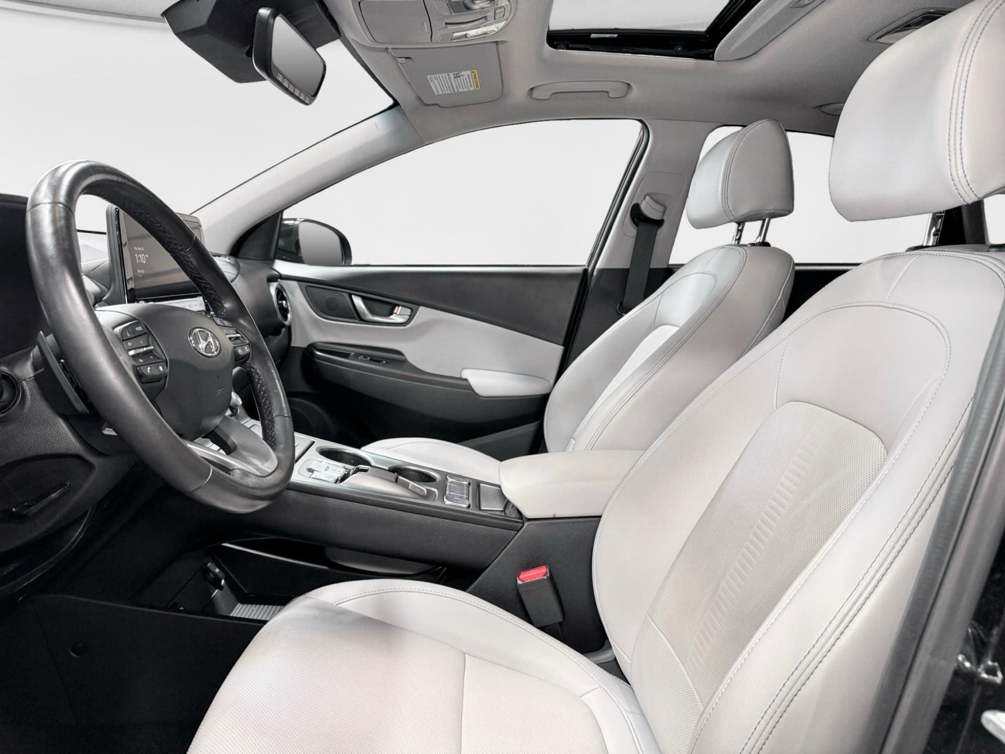 2023 Hyundai Kona EV view 18