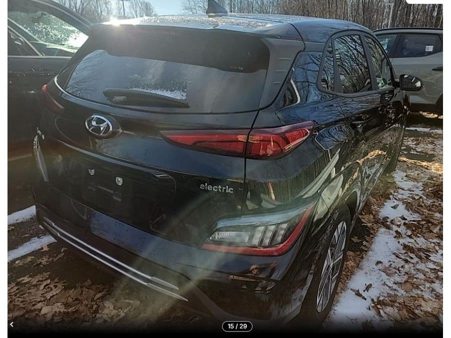 2023 Hyundai Kona EV view 4