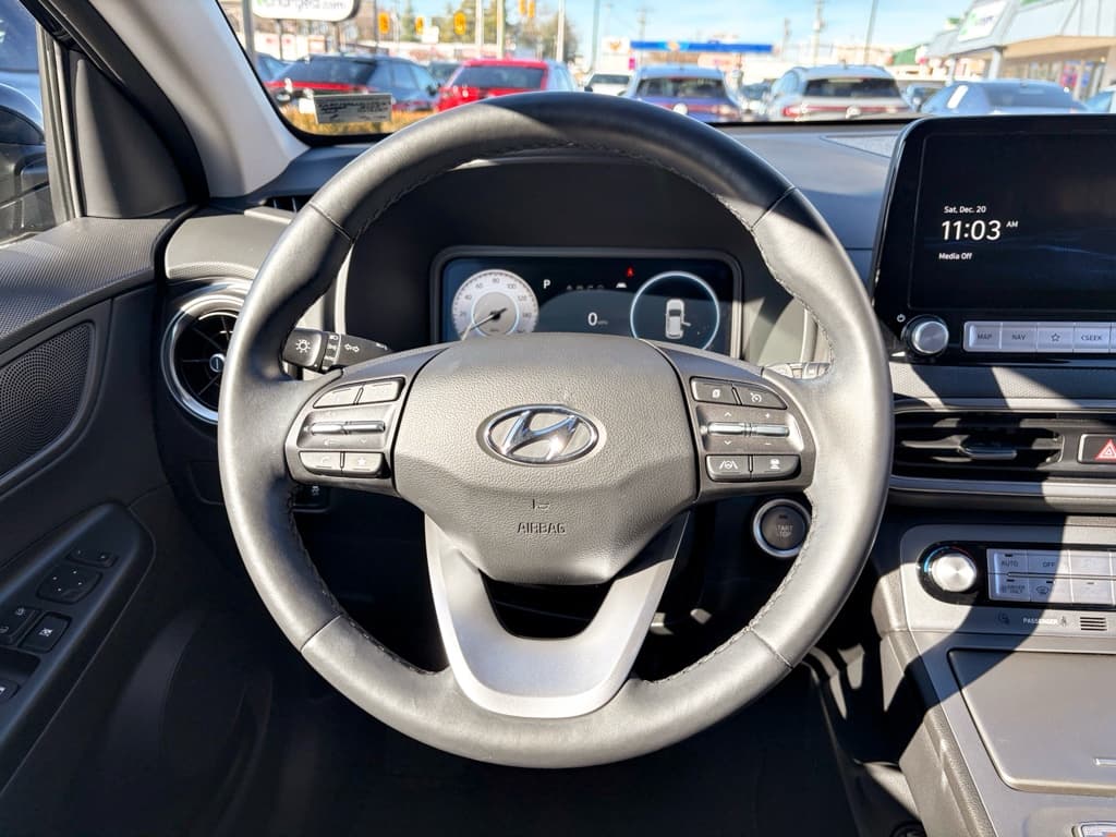 2023 Hyundai Kona EV view 8