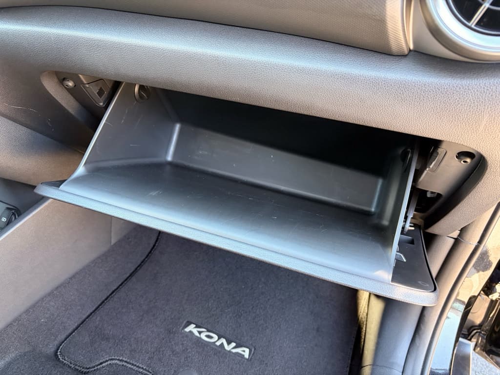 2023 Hyundai Kona EV view 21