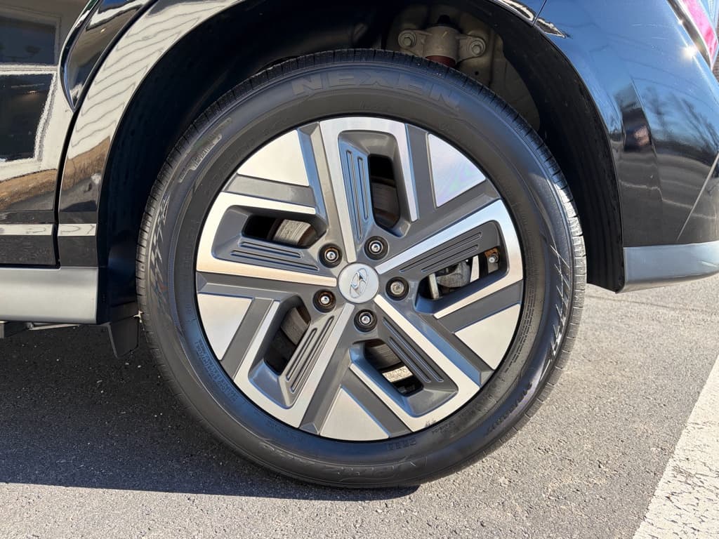 2023 Hyundai Kona EV view 34