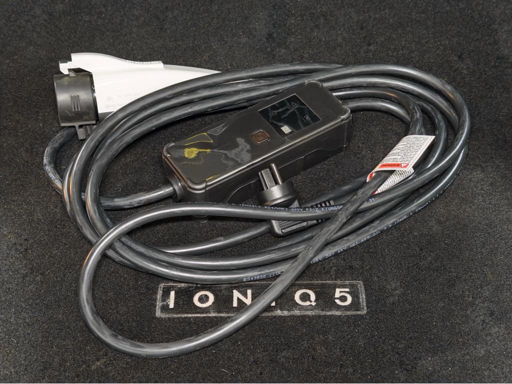 2023 Hyundai IONIQ 5 view 6