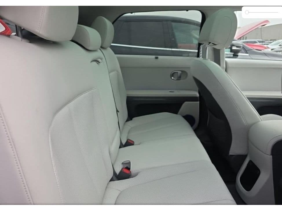2023 Hyundai IONIQ 5 view 6