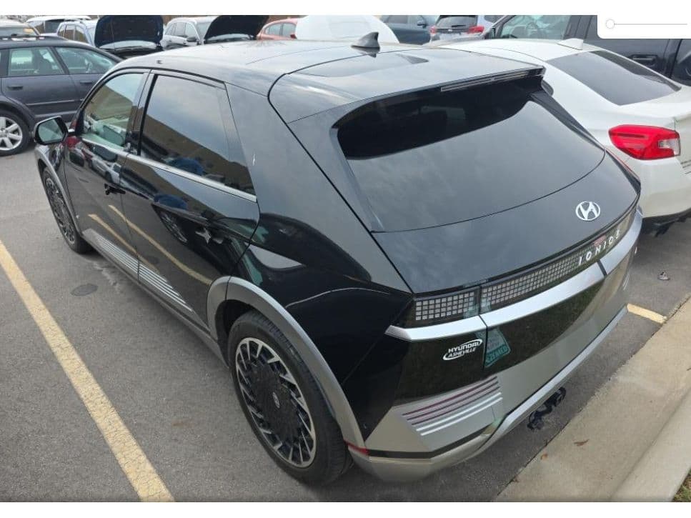 2023 Hyundai IONIQ 5 view 4