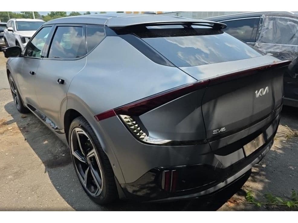2024 Kia EV6 view 4