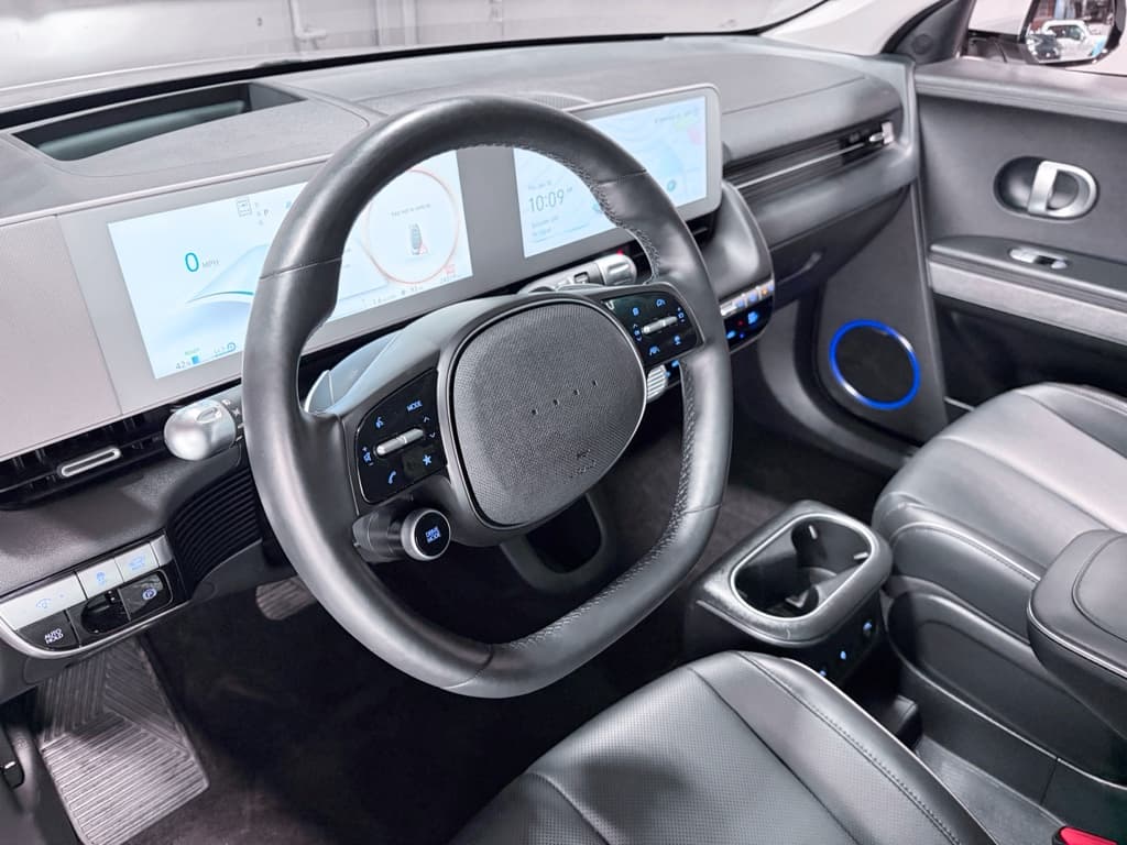 2023 Hyundai IONIQ 5 view 18