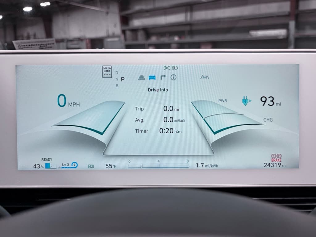 2023 Hyundai IONIQ 5 view 9