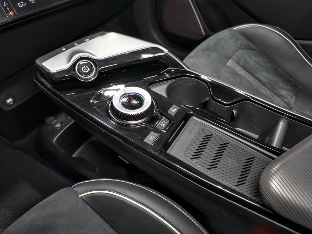 2024 Kia EV6 view 18